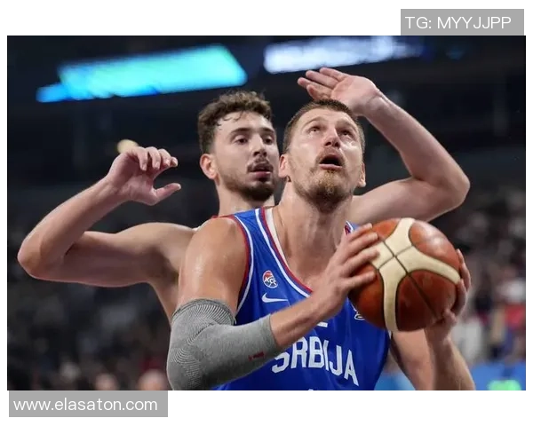 约基奇强势防守申京全场仅得2分8投1中表现惨淡